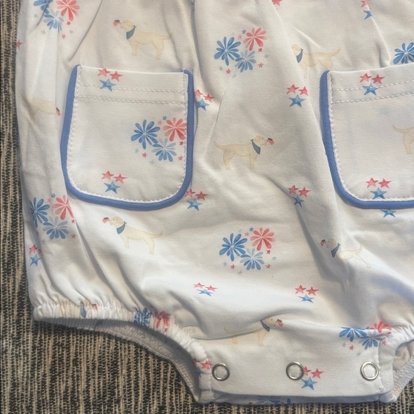 Stitchy Fish Yellow Lab Dog Flag Firework Romper 6M - Picture 4 of 5